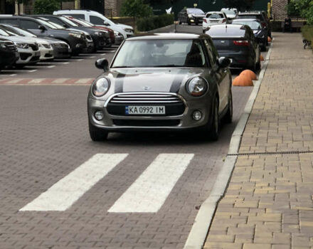 Серый Мини Купер, объемом двигателя 1.5 л и пробегом 68 тыс. км за 12000 $, фото 16 на Automoto.ua