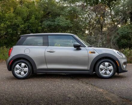 Сірий Міні Cooper, об'ємом двигуна 1.5 л та пробігом 50 тис. км за 11500 $, фото 5 на Automoto.ua