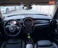 Сірий Міні Cooper, об'ємом двигуна 2 л та пробігом 121 тис. км за 14135 $, фото 4 на Automoto.ua