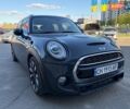 Сірий Міні Cooper, об'ємом двигуна 2 л та пробігом 121 тис. км за 14135 $, фото 1 на Automoto.ua