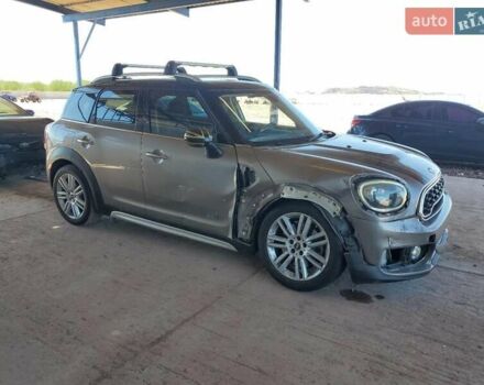 Серый Мини Купер, объемом двигателя 2 л и пробегом 129 тыс. км за 9000 $, фото 3 на Automoto.ua