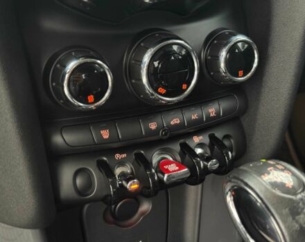 Сірий Міні Cooper, об'ємом двигуна 1.5 л та пробігом 102 тис. км за 13400 $, фото 18 на Automoto.ua