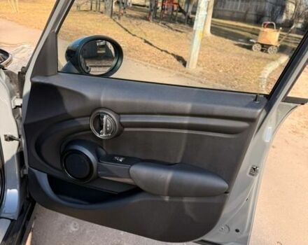 Сірий Міні Cooper, об'ємом двигуна 1.5 л та пробігом 63 тис. км за 15000 $, фото 20 на Automoto.ua