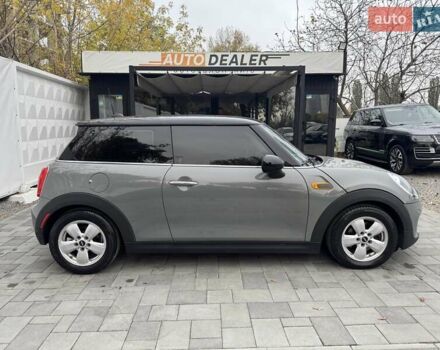 Міні Cooper 2017 у Києві на Automoto.ua Сірий Міні Cooper, об'ємом двигуна 1.5 л та пробігом 102 тис. км за 13650 $, фото 9 на Automoto.ua