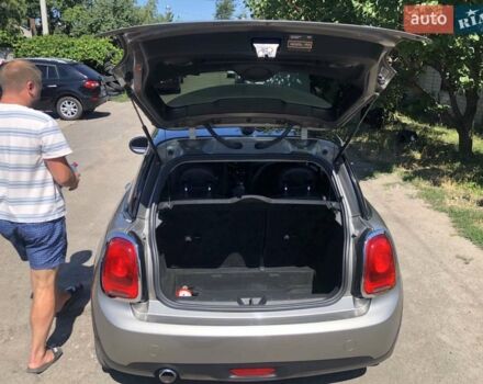 Сірий Міні Cooper, об'ємом двигуна 1.5 л та пробігом 81 тис. км за 12500 $, фото 10 на Automoto.ua