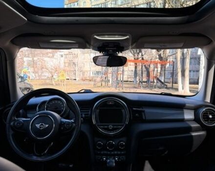 Сірий Міні Cooper, об'ємом двигуна 1.5 л та пробігом 63 тис. км за 15000 $, фото 14 на Automoto.ua