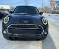 Сірий Міні Cooper, об'ємом двигуна 2 л та пробігом 98 тис. км за 17500 $, фото 1 на Automoto.ua
