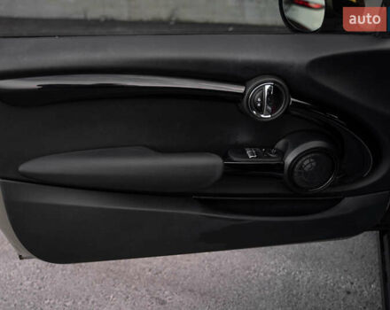 Сірий Міні Cooper, об'ємом двигуна 2 л та пробігом 118 тис. км за 16500 $, фото 25 на Automoto.ua