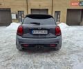 Серый Мини Купер, объемом двигателя 2 л и пробегом 97 тыс. км за 18000 $, фото 4 на Automoto.ua