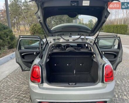 Сірий Міні Cooper, об'ємом двигуна 2 л та пробігом 61 тис. км за 23999 $, фото 13 на Automoto.ua