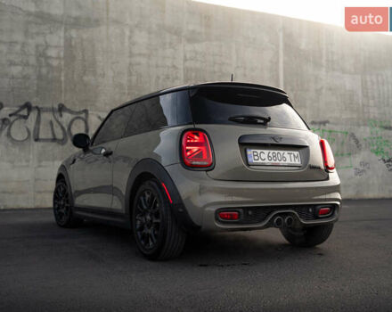 Сірий Міні Cooper, об'ємом двигуна 2 л та пробігом 118 тис. км за 16500 $, фото 5 на Automoto.ua