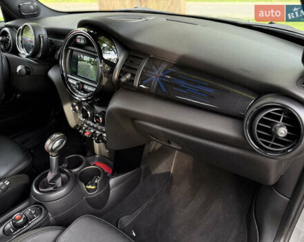 Сірий Міні Cooper, об'ємом двигуна 2 л та пробігом 84 тис. км за 18900 $, фото 12 на Automoto.ua