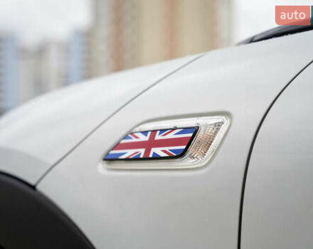 Сірий Міні Cooper, об'ємом двигуна 2 л та пробігом 91 тис. км за 19300 $, фото 11 на Automoto.ua