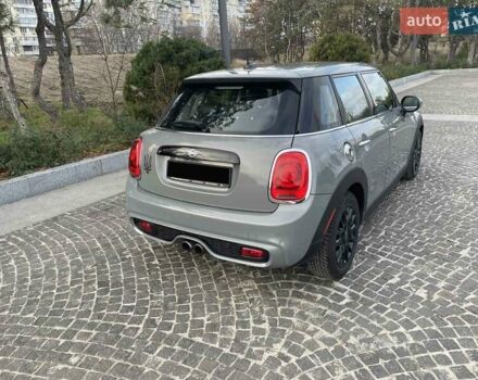 Сірий Міні Cooper, об'ємом двигуна 2 л та пробігом 61 тис. км за 23999 $, фото 5 на Automoto.ua