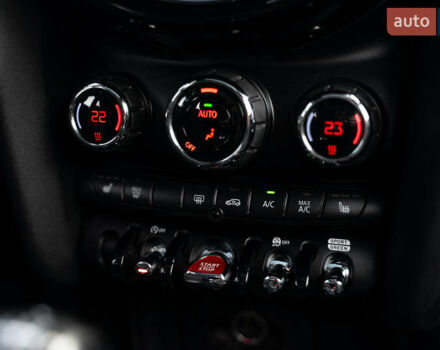 Сірий Міні Cooper, об'ємом двигуна 2 л та пробігом 118 тис. км за 16500 $, фото 24 на Automoto.ua