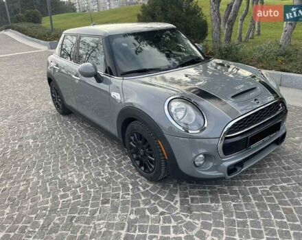 Сірий Міні Cooper, об'ємом двигуна 2 л та пробігом 61 тис. км за 23999 $, фото 4 на Automoto.ua