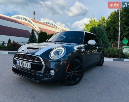 Сірий Міні Cooper, об'ємом двигуна 2 л та пробігом 82 тис. км за 12410 $, фото 8 на Automoto.ua