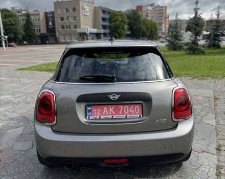 Сірий Міні Cooper, об'ємом двигуна 1.5 л та пробігом 57 тис. км за 16500 $, фото 8 на Automoto.ua