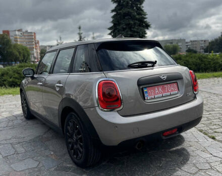 Сірий Міні Cooper, об'ємом двигуна 1.5 л та пробігом 57 тис. км за 16500 $, фото 9 на Automoto.ua