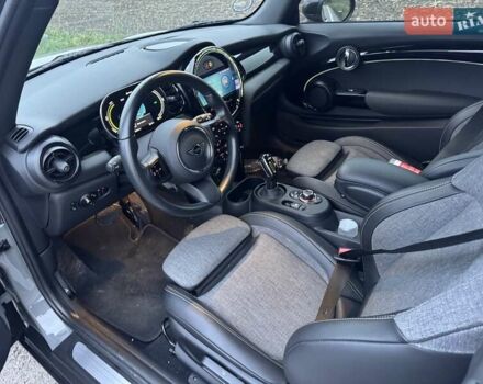 Сірий Міні Cooper, об'ємом двигуна 0 л та пробігом 33 тис. км за 16500 $, фото 6 на Automoto.ua