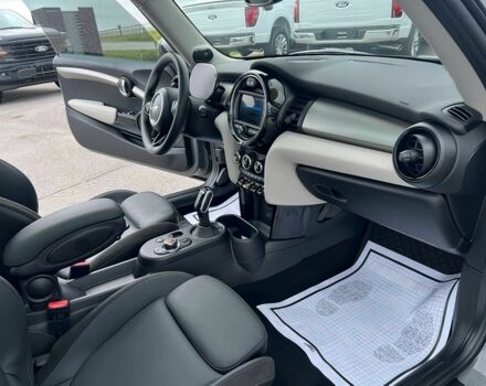 Серый Мини Купер, объемом двигателя 0 л и пробегом 30 тыс. км за 12000 $, фото 8 на Automoto.ua