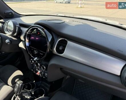 Сірий Міні Cooper, об'ємом двигуна 2 л та пробігом 47 тис. км за 28500 $, фото 15 на Automoto.ua