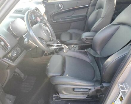 Сірий Міні Cooper, об'ємом двигуна 2 л та пробігом 65 тис. км за 8900 $, фото 6 на Automoto.ua