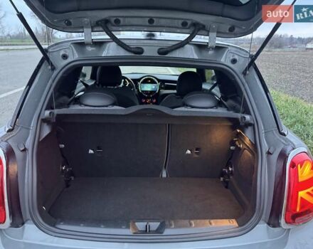 Сірий Міні Cooper, об'ємом двигуна 0 л та пробігом 33 тис. км за 16500 $, фото 7 на Automoto.ua