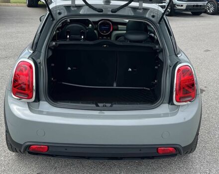 Сірий Міні Cooper, об'ємом двигуна 0 л та пробігом 24 тис. км за 8000 $, фото 6 на Automoto.ua