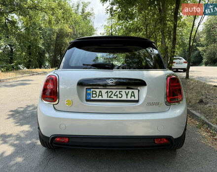 Серый Мини Купер, объемом двигателя 0 л и пробегом 45 тыс. км за 20800 $, фото 8 на Automoto.ua