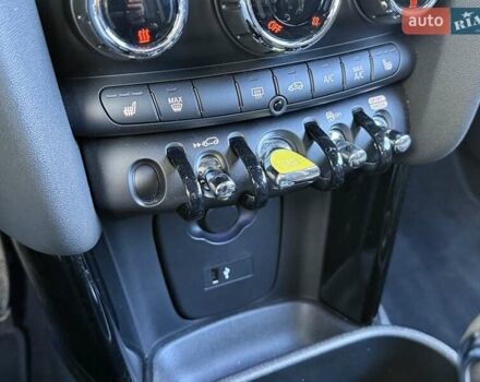 Сірий Міні Cooper, об'ємом двигуна 0 л та пробігом 9 тис. км за 18000 $, фото 28 на Automoto.ua