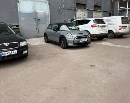 Сірий Міні Cooper, об'ємом двигуна 0 л та пробігом 60 тис. км за 19000 $, фото 4 на Automoto.ua