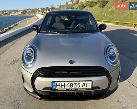 Сірий Міні Cooper, об'ємом двигуна 1.5 л та пробігом 9 тис. км за 24300 $, фото 2 на Automoto.ua