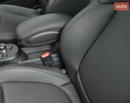 Сірий Міні Cooper, об'ємом двигуна 0 л та пробігом 11 тис. км за 20877 $, фото 7 на Automoto.ua