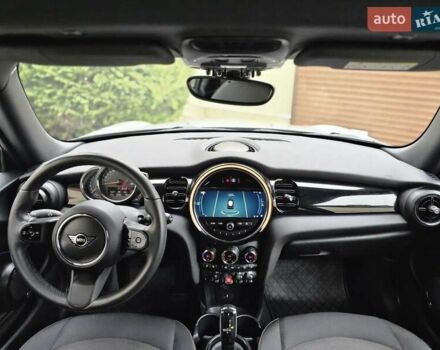 Сірий Міні Cooper, об'ємом двигуна 1.5 л та пробігом 9 тис. км за 24300 $, фото 11 на Automoto.ua