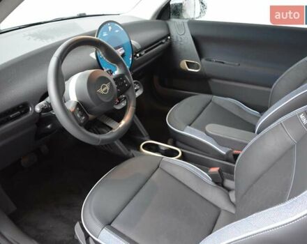 Серый Мини Купер, объемом двигателя 0 л и пробегом 8 тыс. км за 24729 $, фото 4 на Automoto.ua