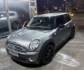 Серый Мини Купер, объемом двигателя 1.4 л и пробегом 214 тыс. км за 5800 $, фото 1 на Automoto.ua