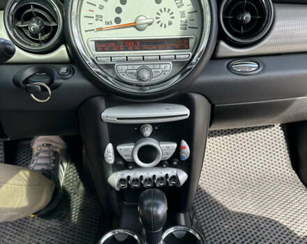 Серый Мини Купер, объемом двигателя 1.61 л и пробегом 133 тыс. км за 10500 $, фото 3 на Automoto.ua