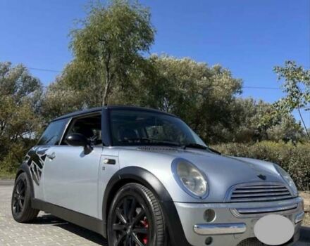 Серый Мини Купер, объемом двигателя 1.6 л и пробегом 269 тыс. км за 3750 $, фото 1 на Automoto.ua