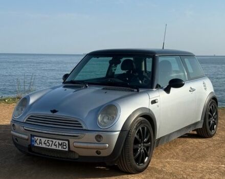 Сірий Міні Cooper, об'ємом двигуна 1.6 л та пробігом 273 тис. км за 3800 $, фото 1 на Automoto.ua