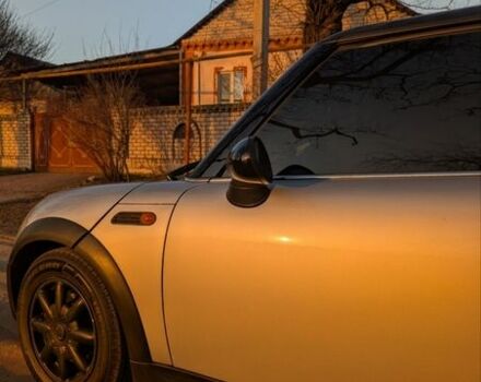 Сірий Міні Cooper, об'ємом двигуна 1.6 л та пробігом 289 тис. км за 4000 $, фото 1 на Automoto.ua