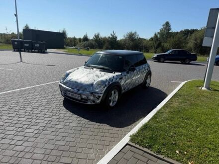 Сірий Міні Cooper, об'ємом двигуна 1.6 л та пробігом 308 тис. км за 3900 $, фото 1 на Automoto.ua