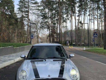 Сірий Міні Cooper, об'ємом двигуна 1.6 л та пробігом 230 тис. км за 3900 $, фото 1 на Automoto.ua