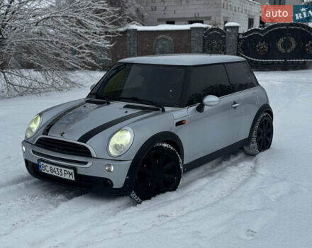 Серый Мини Купер, объемом двигателя 1.6 л и пробегом 230 тыс. км за 4200 $, фото 1 на Automoto.ua