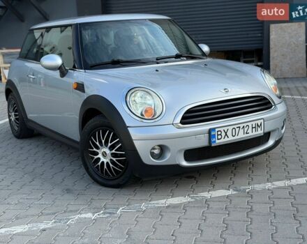 Сірий Міні Cooper, об'ємом двигуна 1.4 л та пробігом 223 тис. км за 4500 $, фото 1 на Automoto.ua