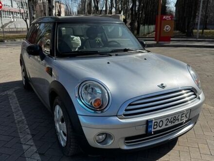 Серый Мини Купер, объемом двигателя 1.6 л и пробегом 189 тыс. км за 5950 $, фото 1 на Automoto.ua