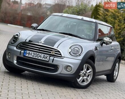 Серый Мини Купер, объемом двигателя 1.6 л и пробегом 100 тыс. км за 9200 $, фото 1 на Automoto.ua