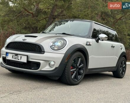 Сірий Міні Cooper, об'ємом двигуна 1.6 л та пробігом 183 тис. км за 4500 $, фото 1 на Automoto.ua