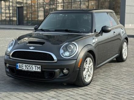 Серый Мини Купер, объемом двигателя 1.6 л и пробегом 143 тыс. км за 7499 $, фото 1 на Automoto.ua