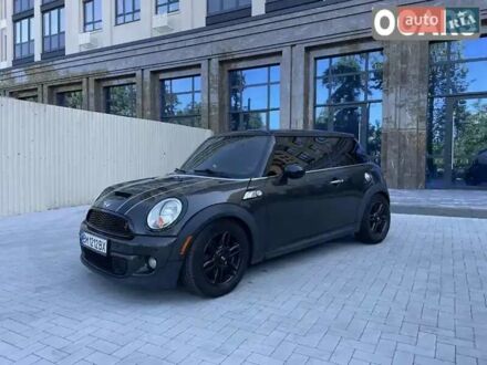Сірий Міні Cooper, об'ємом двигуна 1.6 л та пробігом 245 тис. км за 9350 $, фото 1 на Automoto.ua